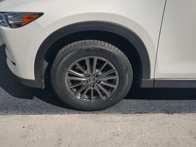 Photo of 2021 Snowflake White Pearl Mazda CX-5