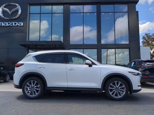 Photo of 2019 Snowflake White Pearl Mica Mazda CX-5