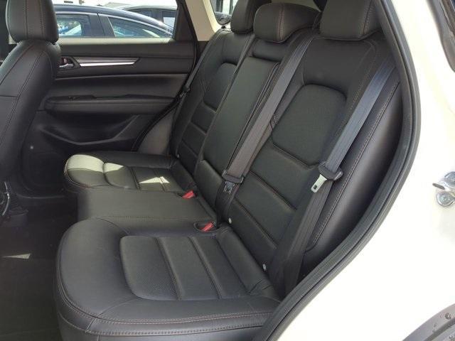 Photo of 2019 Snowflake White Pearl Mica Mazda CX-5