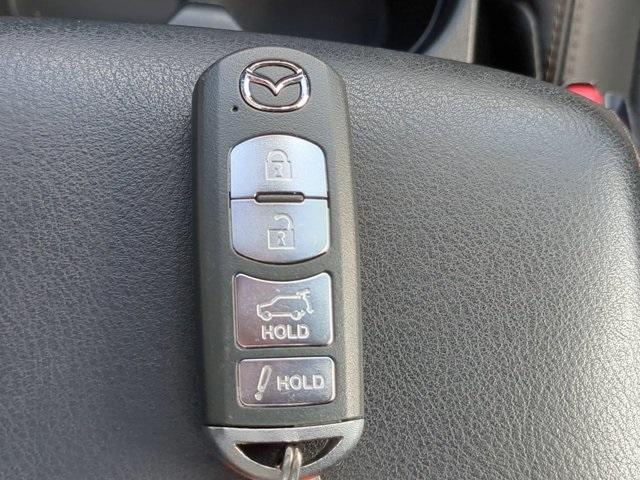 Photo of 2019 Snowflake White Pearl Mica Mazda CX-5