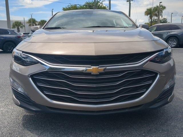 Photo of 2024 Mineral Gray Metallic Chevrolet Malibu