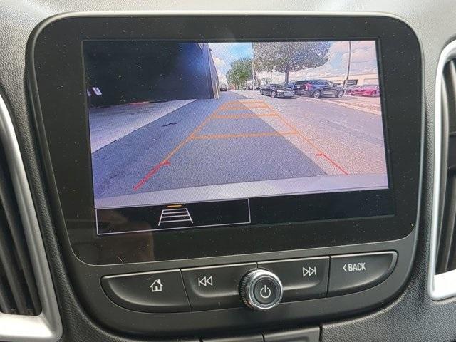 Photo of 2024 Mineral Gray Metallic Chevrolet Malibu