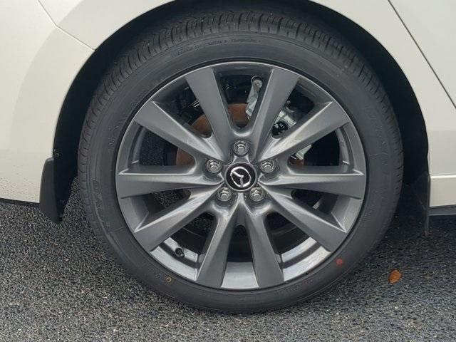 Photo of 2024 Snowflake White Pearl Mazda Mazda3