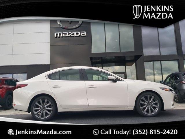 Photo of 2024 Snowflake White Pearl Mazda Mazda3