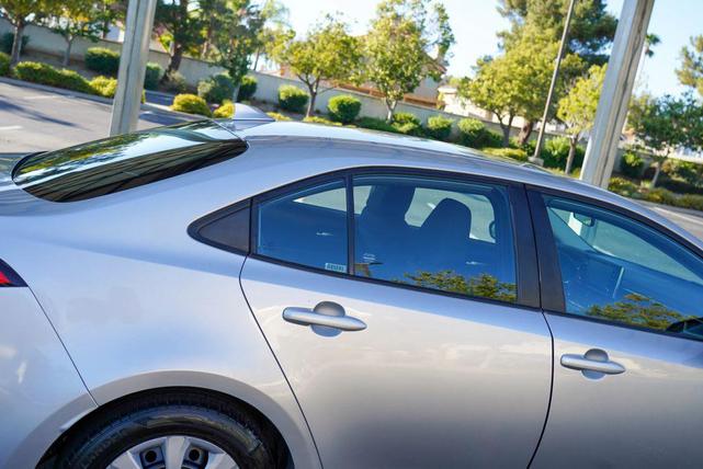 Photo of 2021 Classic Silver Metallic Toyota Corolla