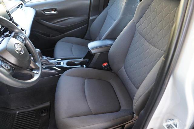Photo of 2021 Classic Silver Metallic Toyota Corolla