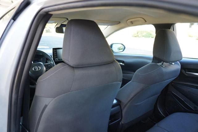 Photo of 2021 Classic Silver Metallic Toyota Corolla