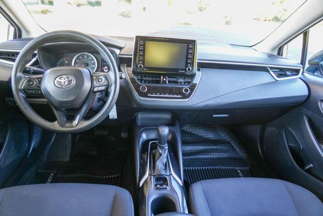 Photo of 2021 Classic Silver Metallic Toyota Corolla