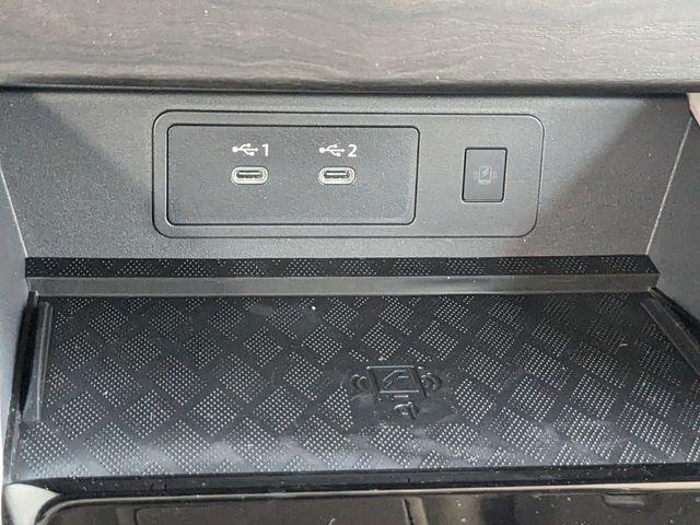 Photo of 2025 Super Black Nissan Murano