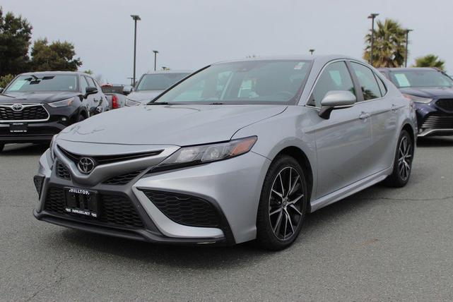 Photo of 2023 Celestial Silver Metallic Toyota Camry