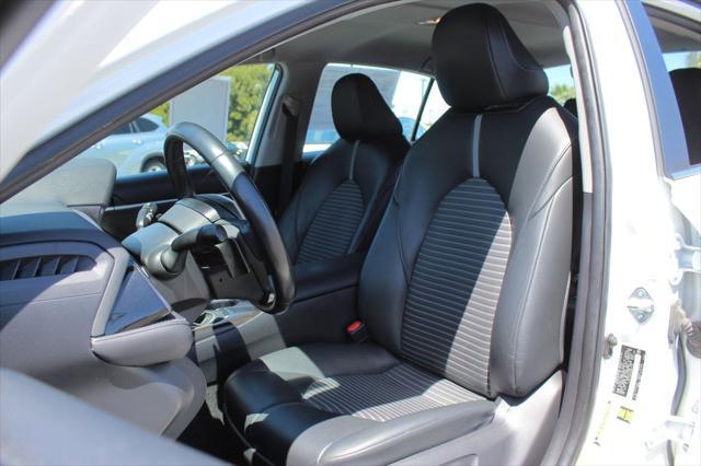 Photo of 2022 White Toyota Camry