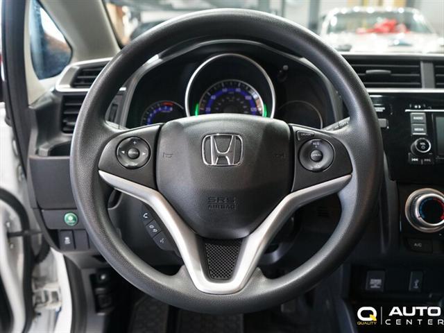 Photo of 2019 Platinum White Pearl Honda Fit