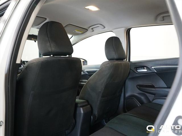 Photo of 2019 Platinum White Pearl Honda Fit