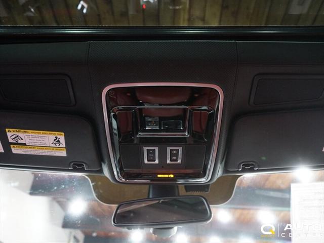 Photo of 2014 Santorini Black Metallic Land Rover Range Rover