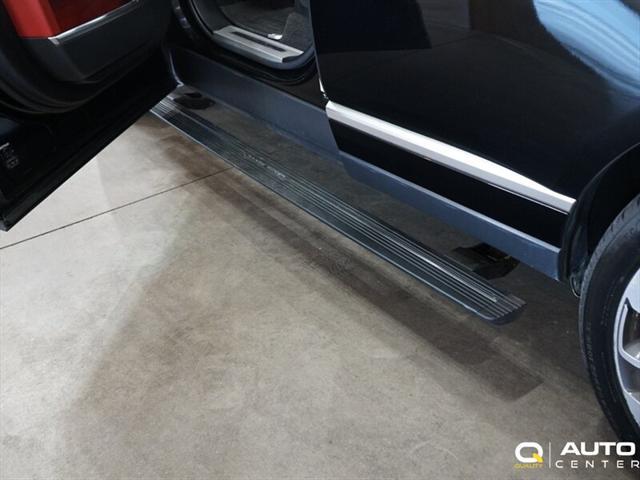 Photo of 2014 Santorini Black Metallic Land Rover Range Rover