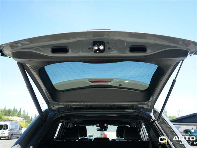 Photo of 2021 Gray Jeep Grand Cherokee