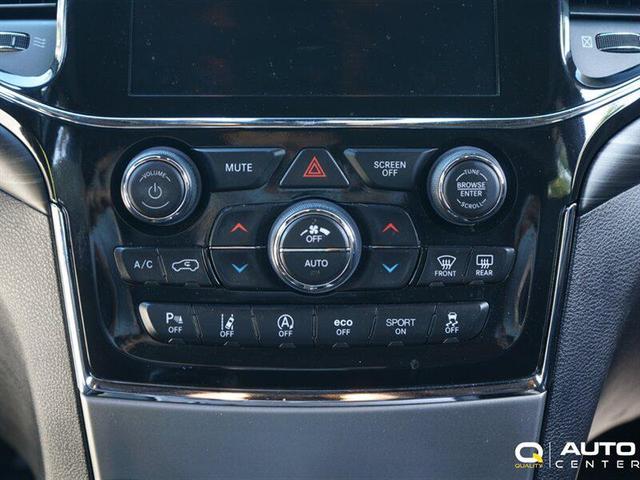 Photo of 2021 Gray Jeep Grand Cherokee