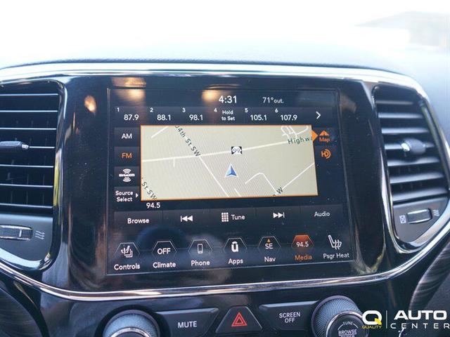 Photo of 2021 Gray Jeep Grand Cherokee