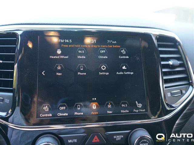 Photo of 2021 Gray Jeep Grand Cherokee