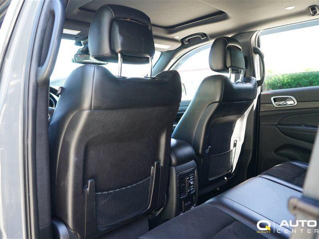 Photo of 2021 Gray Jeep Grand Cherokee