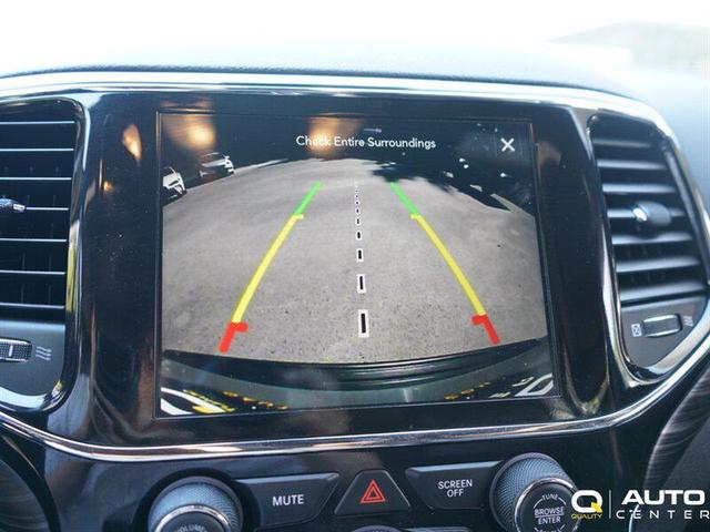 Photo of 2021 Gray Jeep Grand Cherokee