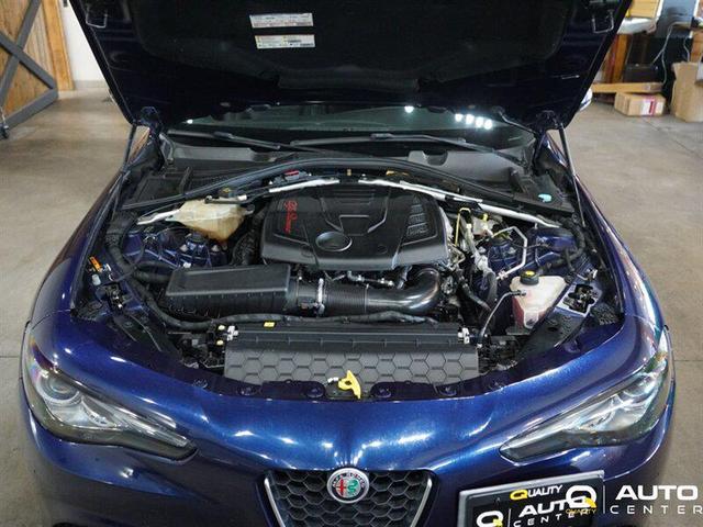 Photo of 2017 Montecarlo Blue Metallic Alfa Romeo Giulia