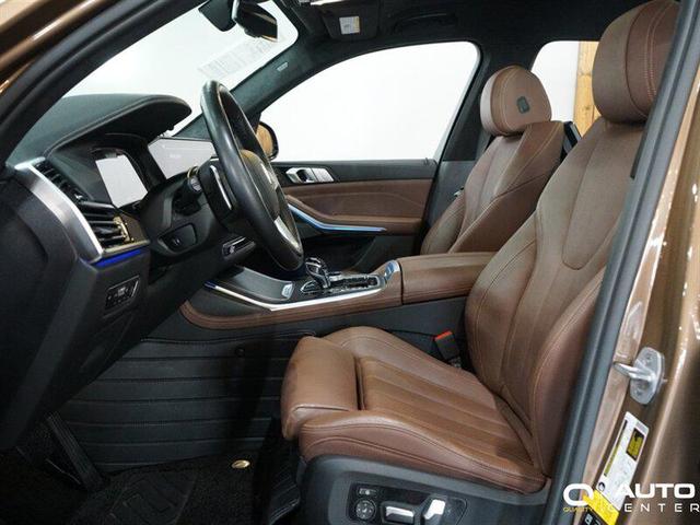 Photo of 2019 Vermont Bronze Metallic BMW X7
