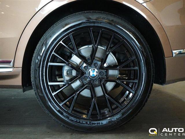 Photo of 2019 Vermont Bronze Metallic BMW X7