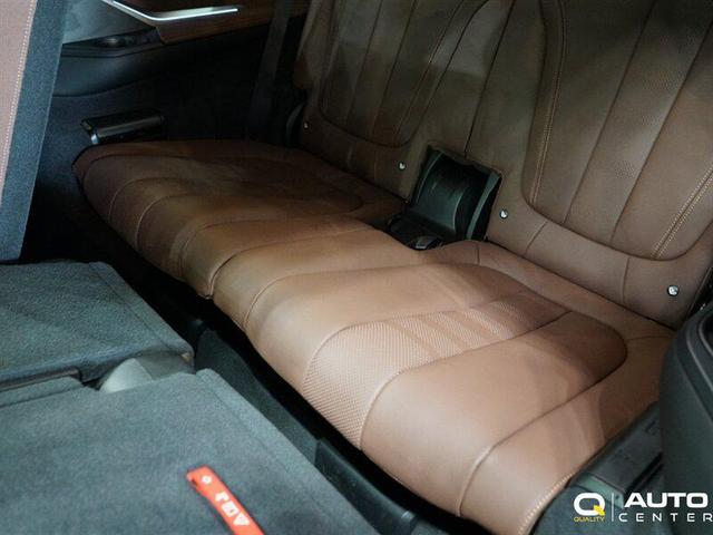 Photo of 2019 Vermont Bronze Metallic BMW X7