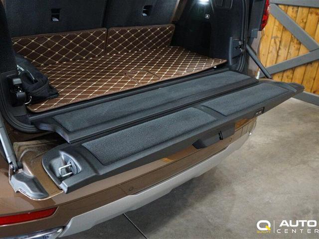 Photo of 2019 Vermont Bronze Metallic BMW X7