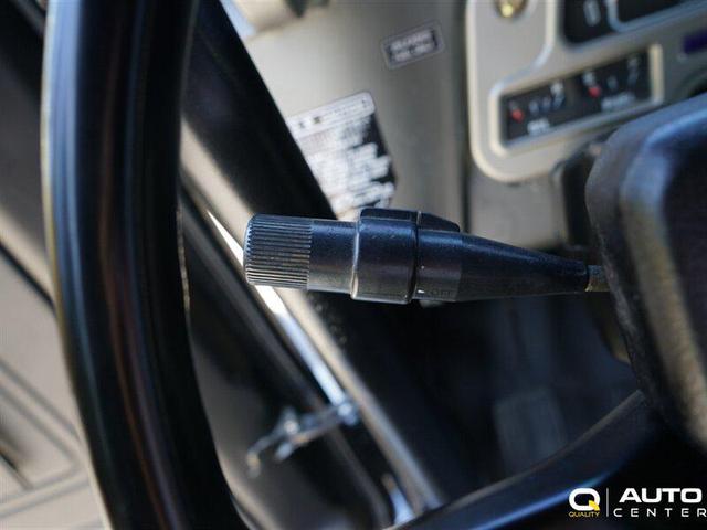 Photo of 1984 Gray Toyota Land Cruiser