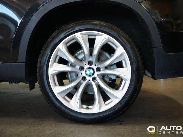 Photo of 2015 Black Sapphire Metallic BMW X6
