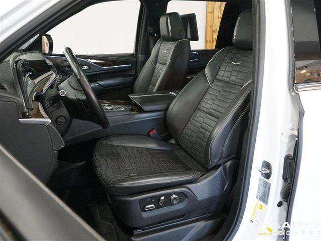 Photo of 2021 Crystal White Tricoat Cadillac Escalade