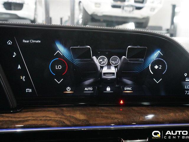 Photo of 2021 Crystal White Tricoat Cadillac Escalade