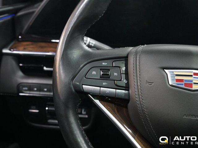 Photo of 2021 Crystal White Tricoat Cadillac Escalade
