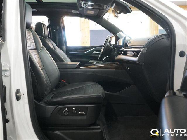 Photo of 2021 Crystal White Tricoat Cadillac Escalade