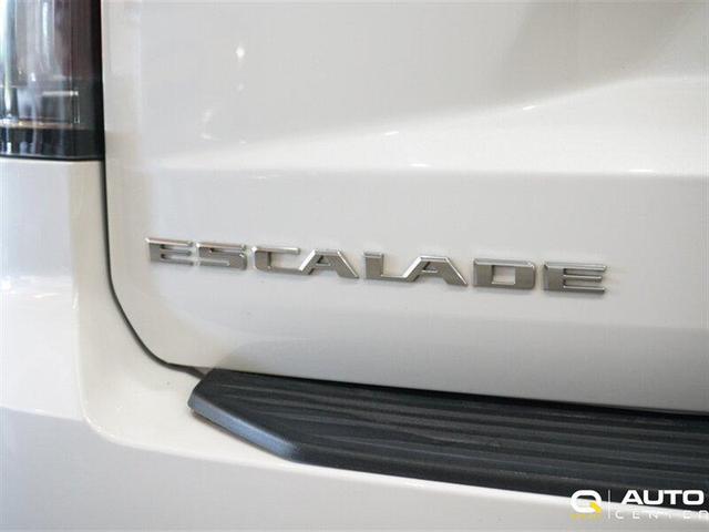 Photo of 2021 Crystal White Tricoat Cadillac Escalade