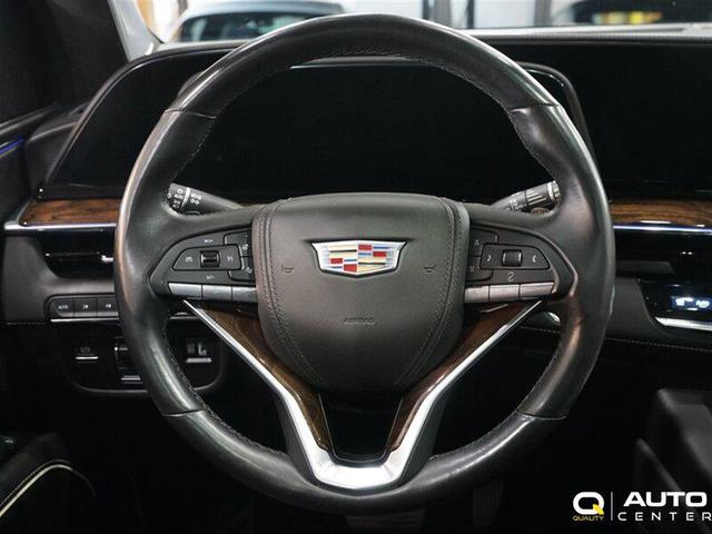 Photo of 2021 Crystal White Tricoat Cadillac Escalade