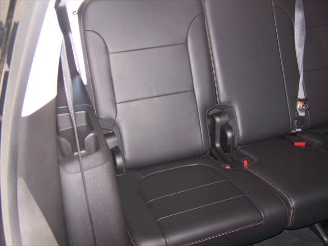 Photo of 2020 Black Chevrolet Traverse