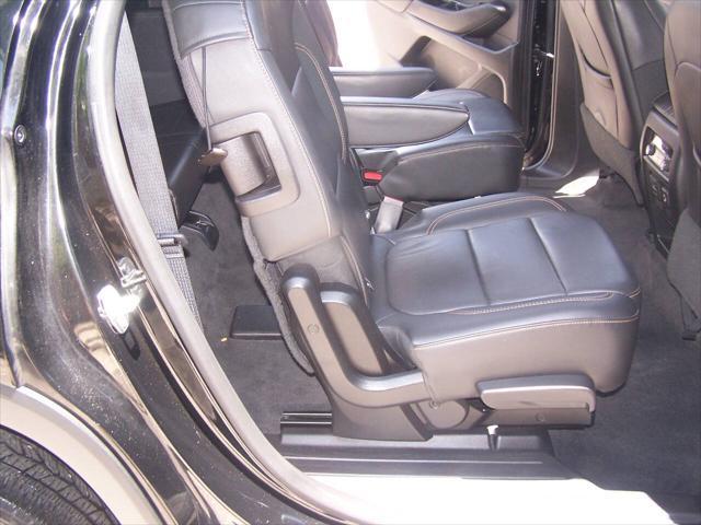 Photo of 2020 Black Chevrolet Traverse