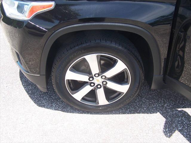 Photo of 2020 Black Chevrolet Traverse