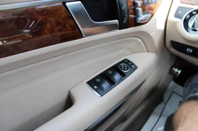 Photo of 2016 Mars Red Mercedes-Benz E-Class