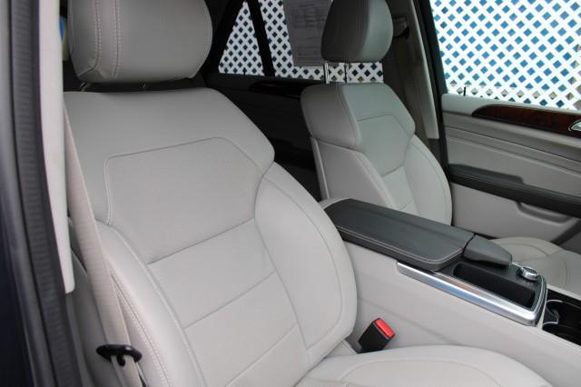 Photo of 2013 Steel Grey Metallic Mercedes-Benz M-Class