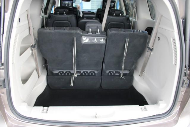 Photo of 2018 Molten Silver Chrysler Pacifica