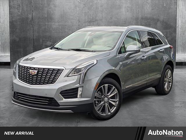 Photo of 2025 Argent Silver Metallic Cadillac XT5
