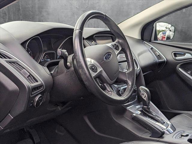 Photo of 2014 Maroon Ford Focus