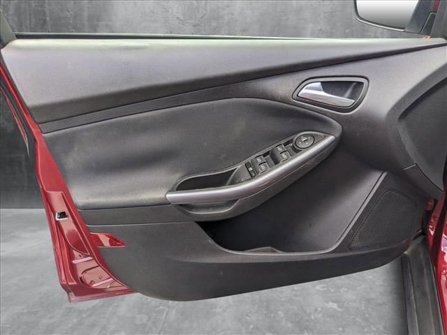 Photo of 2014 Maroon Ford Focus