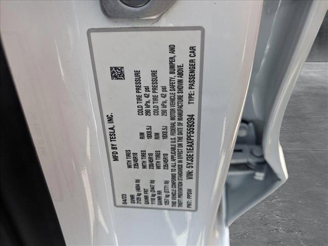 Photo of 2023 Pearl White Multi-Coat Tesla Model 3