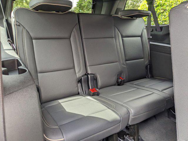 Photo of 2025 Onyx Black GMC Yukon XL
