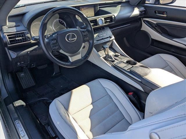 Photo of 2015 Atomic Silver Lexus RC 350